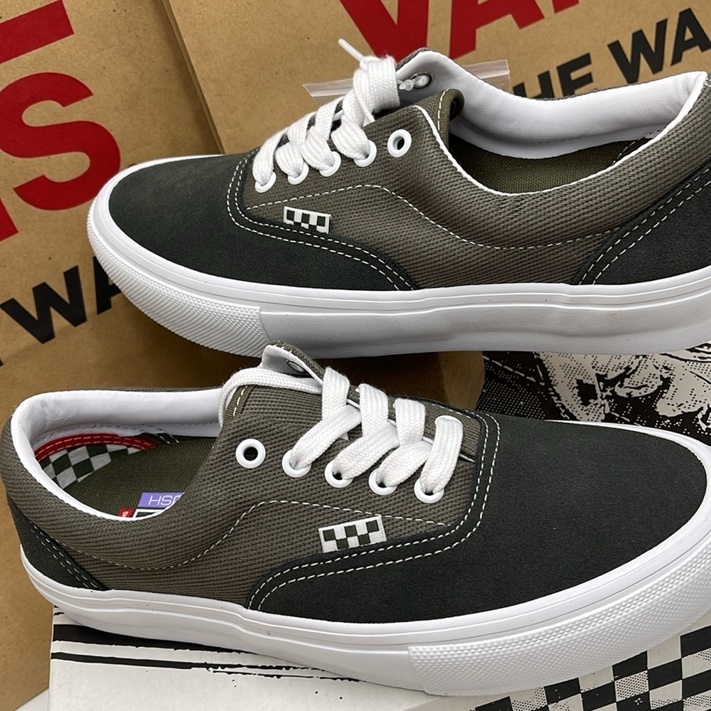 Vans Men’s Skate Era Twill Grape Leaf
VN0A5FC950K
Sneake - Picture 11 of 16